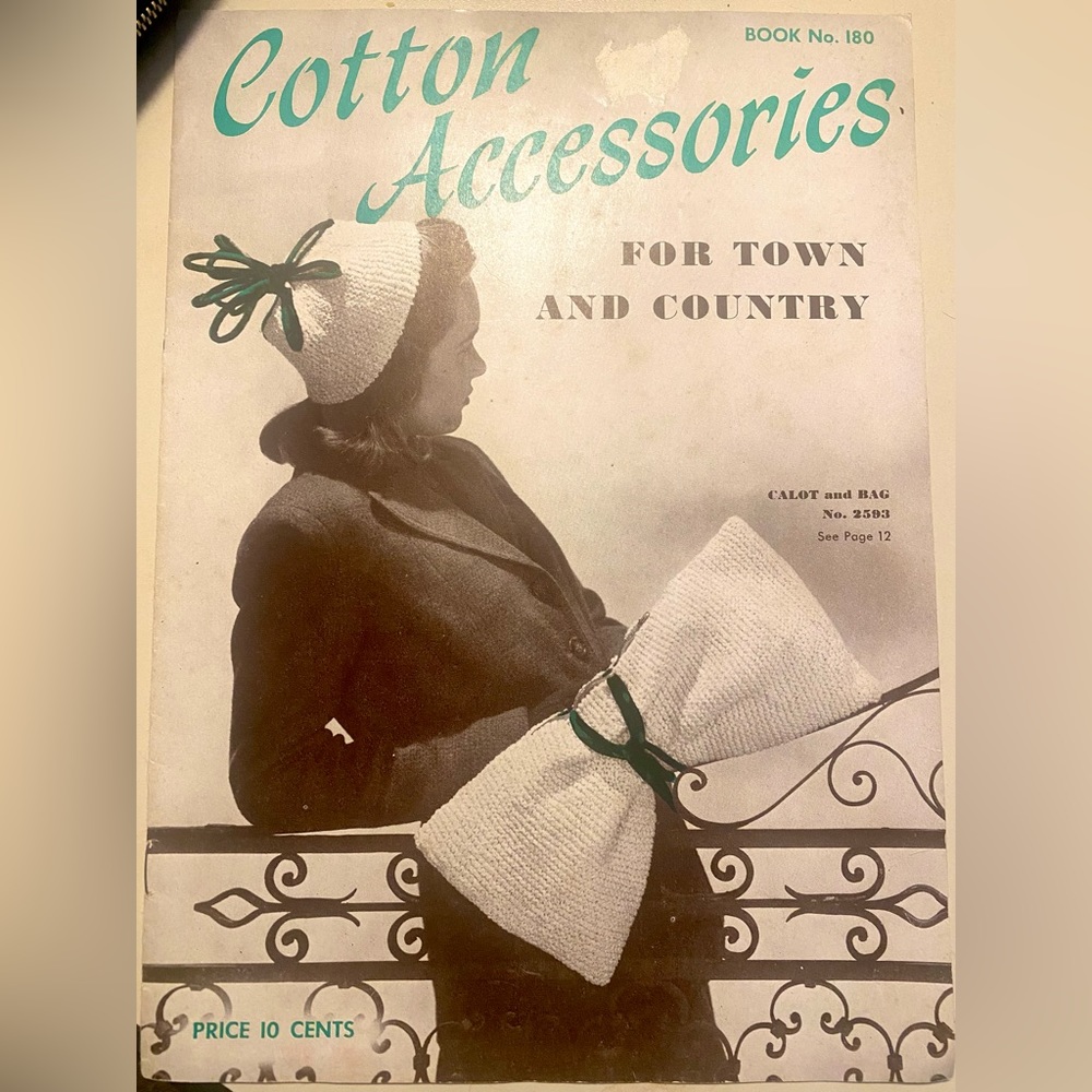 1942-1945 Knitting 🧶/crochet ideas magazine. 4 magazines included.